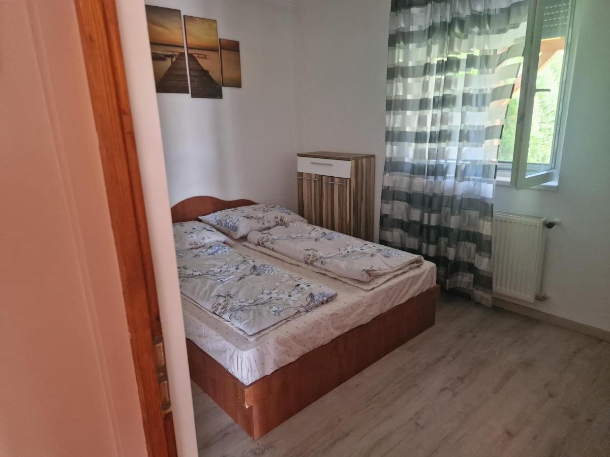Rajmund Vendeghaz Holiday home *